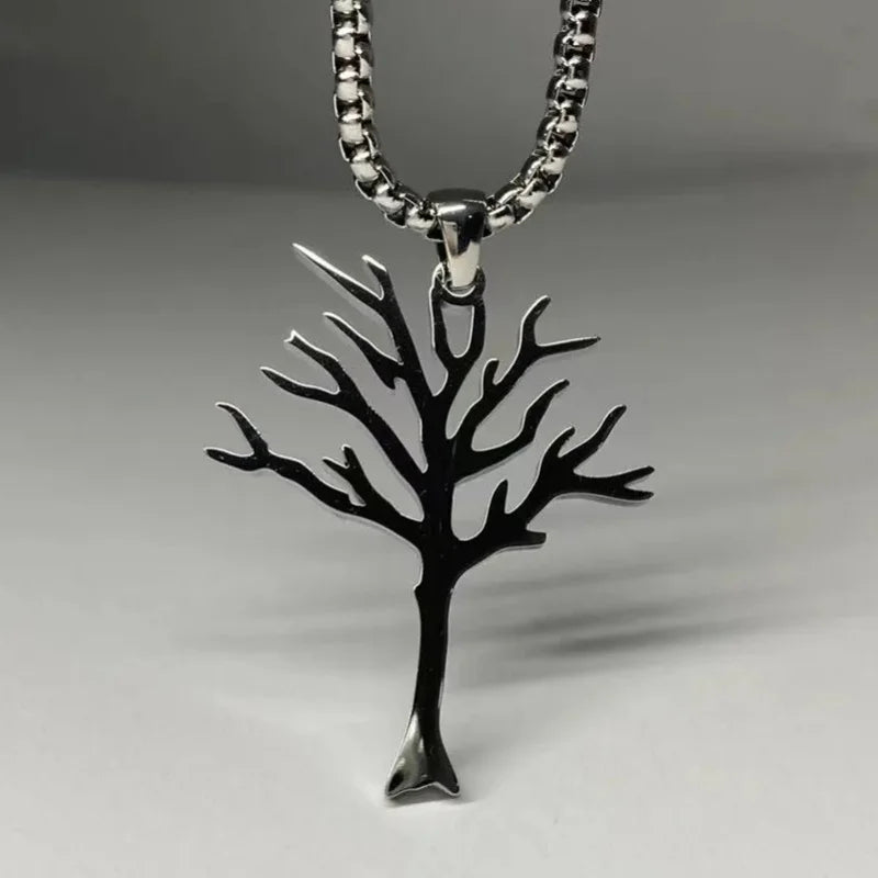Collar de árbol sin hojas
