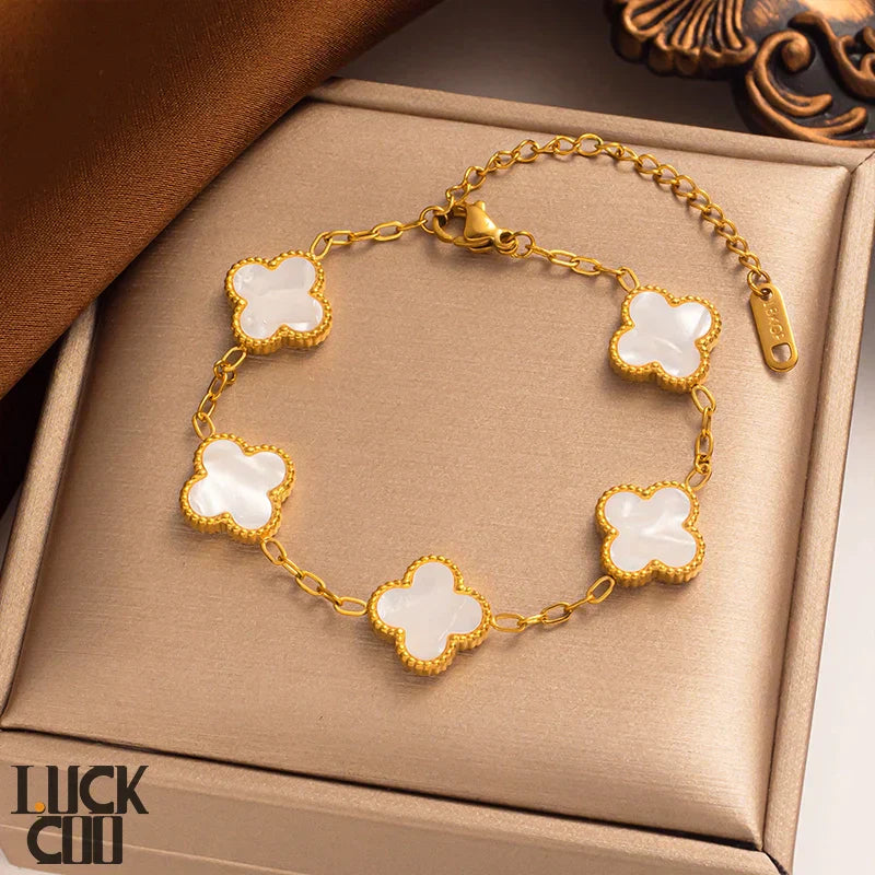 LUCKY CLOVER BRACELET